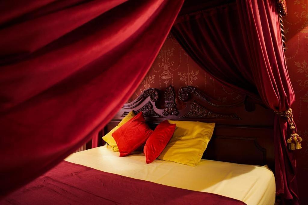 Hotel Il Confessionale Castelnuovo Di Porto Esterno foto